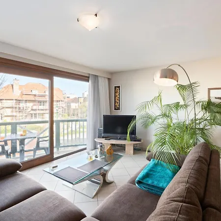 Apartment De Golf 0102